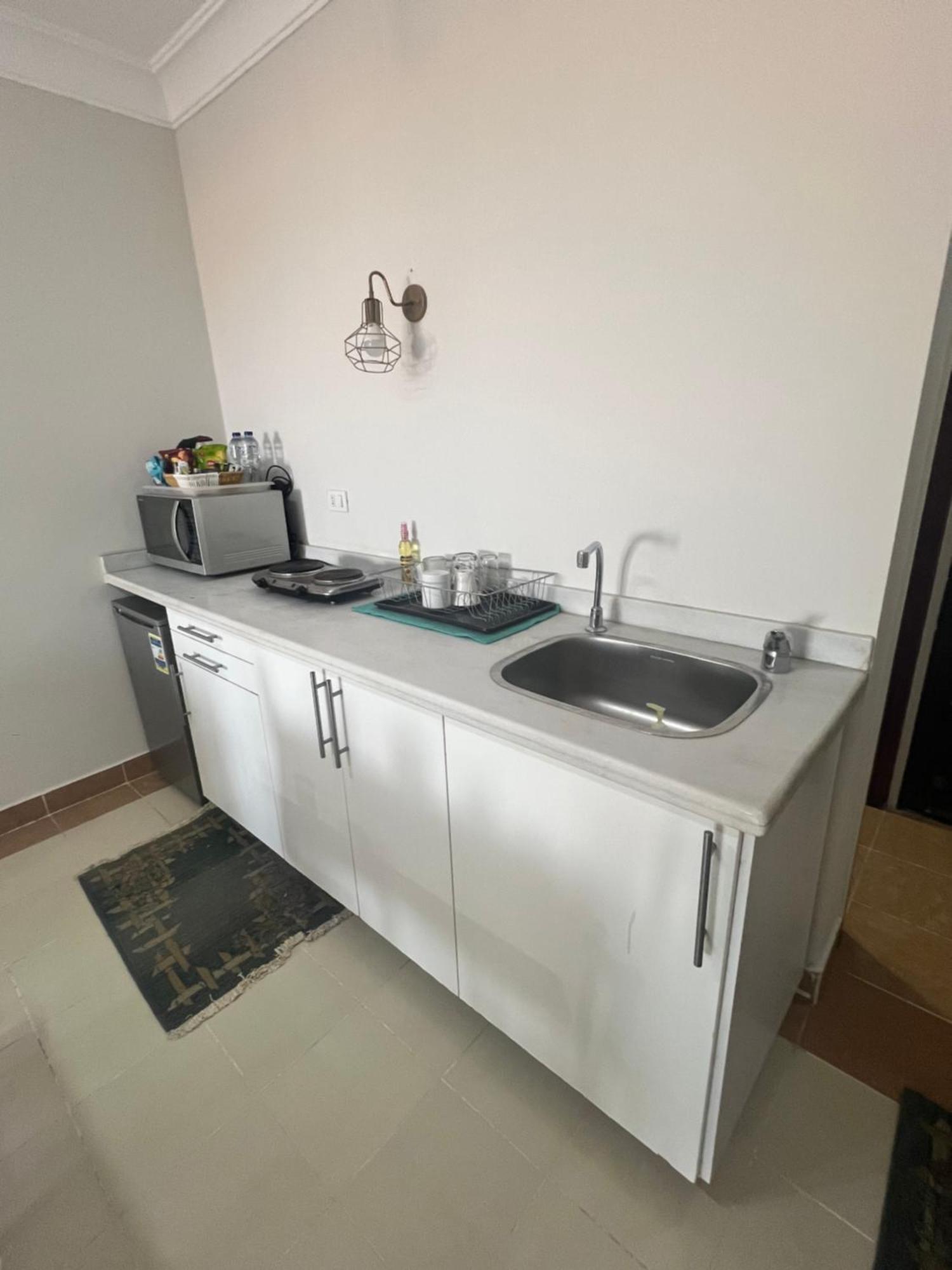 Sea View Apartment *